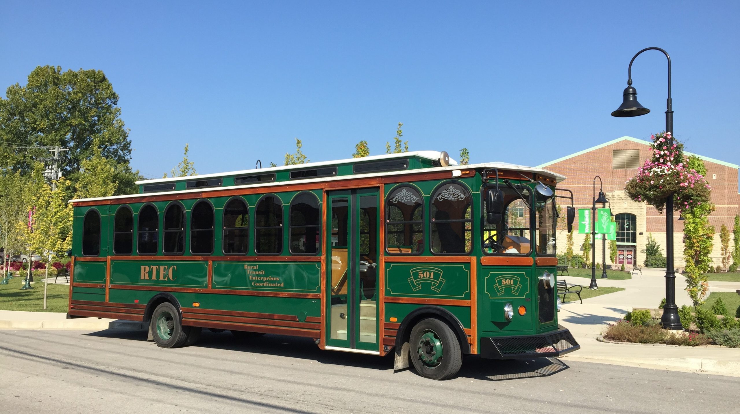 World Chicken Festival London Kentucky   Trolley Photo Scaled 